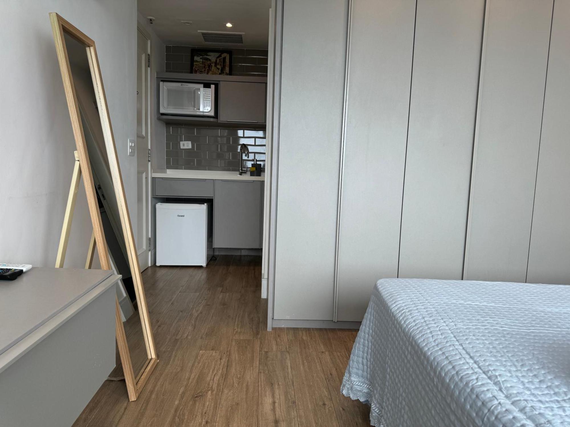 Apartamento Flat Com Vista De Cinema Da Barra Da Tijuca - 5 Min Da - Ar Condicionado, Portaria 24h, Wi-fi 500 Mbps Río de Janeiro